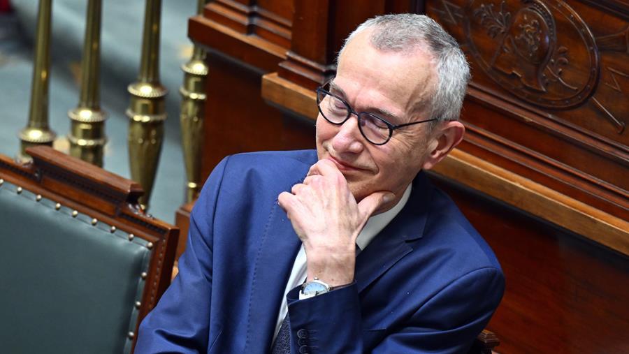 La loi-cadre de VDB approuvée en séance plénière de la Chambre