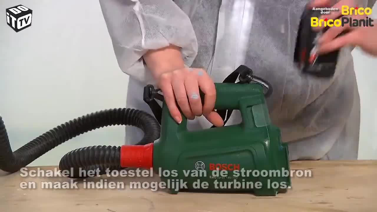 Zo reinig je een verfspuit